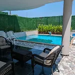Begonville Ladies كوشاداسيه