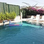 Begonville Ladies * كوشاداسيه