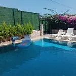 Vila Begonville Ladies Kusadası